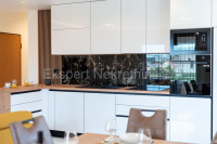 Čiovo,Okrug,3-soban stan  118 m2,2.kat,velika terasa,pogled,namješten