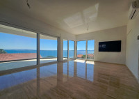 Čiovo, Okrug Gornji, luksuzna vila s bazenom 40 m od mora, 431.00 m2!