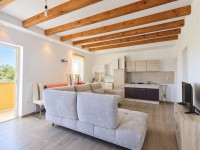 Cres - Belej, 3-soban apartman 78 m2 s balkonom i vrtom