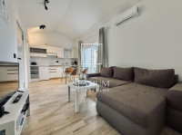 CRIKVENICA, 4 APARTMANA U NOVOGRADNJI S BAZENOM