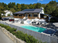 Crikvenica, Grižane  samostojeća vila s dva apartmana, pomoćnom kućom