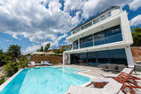 Crikvenica – Luksuzna vila s bazenom i pogledom na more