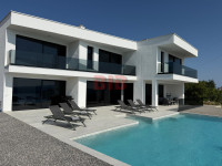 CRIKVENICA,LUKSUZNA VILLA SA BAZENOM I DUPLOM GARAŽOM