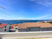 CRIKVENICA - Novogradnja s pogledom na more