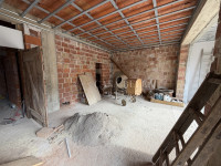 Crikvenica – roh bau stan 110m2 s dvorištem