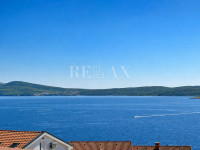 Crikvenica - stan s loggiom, parkingom i panoramskim pogledom