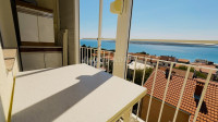 CRIKVENICA, STAN SA POGLEDOM I PARKINGOM!