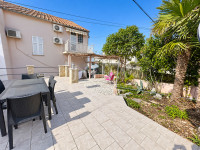 Crikvenica – stan u prizemlju i studio 100 m od mora