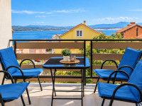 Crikvenica- trosoban stan s vlastitom garažom