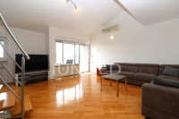 Cvjetno naselje, Lomnička, dvoetažan stan 121m2