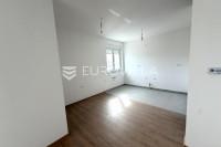 Đakovo, Centar, dvosoban stan 56 m² u novogradnji