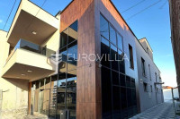 Đakovo, strogi Centar, višenamjenski poslovni prostor, 300 m²