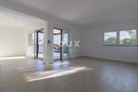 Dalmacija, Pakoštane, trosobni stan, 111,24 m², krovna terasa