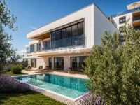 Dalmacija, Primošten, četverosobna vila, 392,07 m², bazen