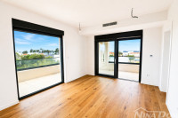 DALMACIJA- PRIVLAKA- PENTHOUSE 250 metara od mora