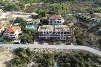 Trogir, Čiovo, 3-sobni stan s krovnom terasom, 90,03 m²