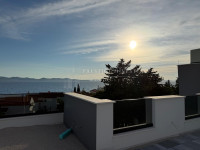 DIKLO-Penthouse S5 s krovnom terasom-pogled na more
