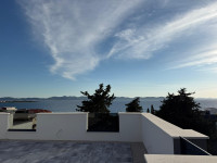 DIKLO- Penthouse S6 s krovnom terasom i pogledom na more