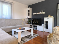 Dobrinj, Samostojeću kuća s bazenom, terasa, parking