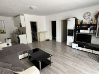 DRAMALJ- 75m2/2S+db/300 m od mora/velika terasa+vrt/3 parkirna mjesta