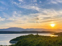Dramalj - dvoetažni stan s panoramskim pogledom na more, parking