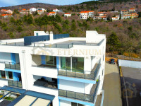 LUKSUZNI PENTHOUSE + 140 m² KROVNE TERASE – PANORAMA POGLED