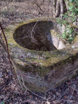 Drvena kuća, bunar i mnogo građevinskog zemljišta