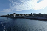 Drvenik Mali, poljoprivredno zemljište prvi red uz more, 1.240 m2