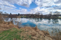 Duga Resa, Gršćaki, poljoprivredno zemljište 2700 m² na samoj obali Mr