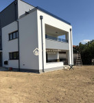 Dugo selo,4-soban stan(S1)120m2 s  prostranim vrtom 400m2 + 2 parkinga