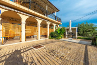 DUGOROČAN NAJAM - VILA S BAZENOM 210 m2 - UGLJAN