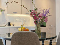 DUGOROČNI NAJAM - KMAN - NOVOUREĐEN DVOSOBAN STAN - TERASA