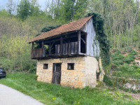 Dvije kamene kuće za adaptaciju Modruš Potok, blizina rijeke Kupe