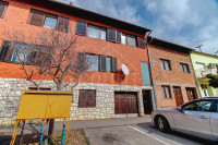 Dvije kuće - jedna čestica | 340 m2 stambene p. | Širi centar