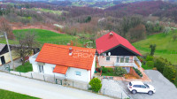 EKSKLUZIVNO: dvije kuće uz granicu sa Slovenijom
