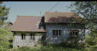 Dvije kuće na jednoj parceli