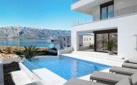 Dvije luksuzne vile u malom dalmatinskom mjestu uz more!