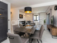Dvodobni stan+ studio apartman, Srima, 50m od mora!