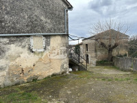 Dvojna kamena kuća za adaptaciju, okolica grada Krka