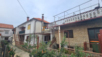 Dvojna kuća s garažom s 3 stana u Zadru, Smiljevac