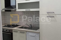 Dvosoban stan za dugoročni najam, centar