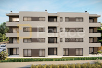 Dvosobni stan s vrtom 80 m² i dva parkirna mjesta – prizemlje