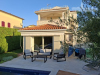 Ekskluzivna vila samo 1000 m od mora