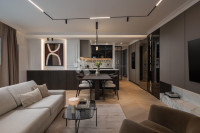 EKSKLUZIVNI PENTHOUSE KOMPLEKS – CIJELI KAT S VELIKOM TERASOM I GARAŽO