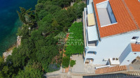 EKSKLUZIVNO: 9 APARTMANA 10 m OD MORA (1. RED)