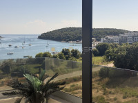 EKSKLUZIVNO - Bajkoviti penthouse u 1. redu od mora