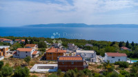 EKSKLUZIVNO – Građevinsko zemljište s pogledom na more, projekt i prij