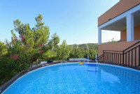 EKSKLUZIVNO, LABIN, PREKRASNA KUĆA OKRUŽENA PRIRODOM I POGLEDOM NA MOR