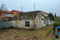 EKSKLUZIVNO: Prodaja kuće sa dvorištem na vrhunskoj lokaciji