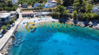 Ekskluzivno prodajemo građevno zemljište prvi red do mora, otok Hvar